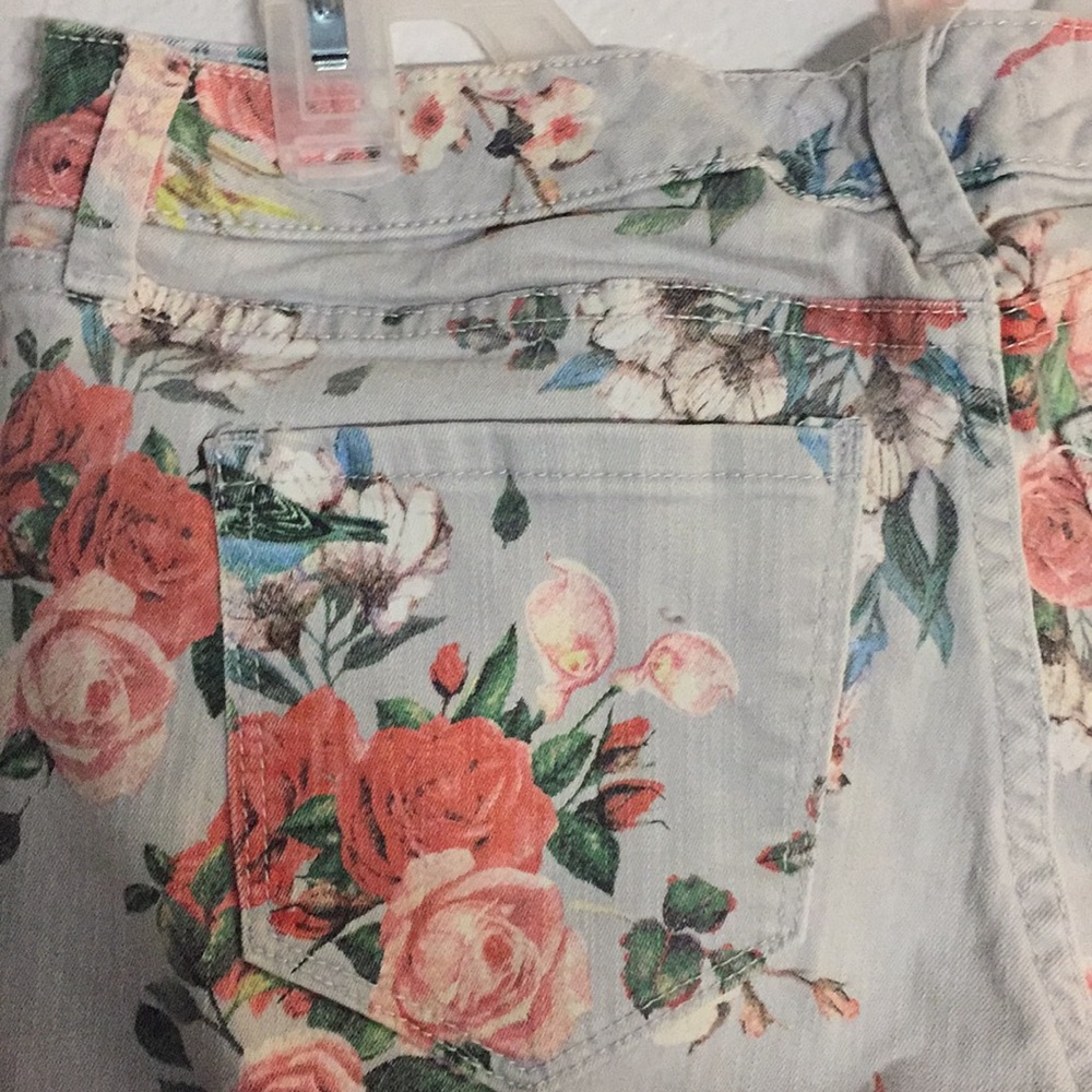 Jeans - Picture 5 of 5